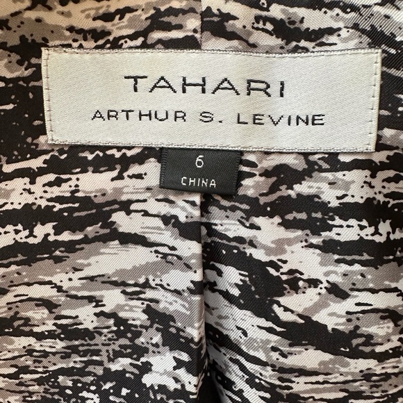 Tahari Arthur S. Levine Blazer Fitted Silhouette Black Women Size 6✨EUC✨ - Picture 13 of 16